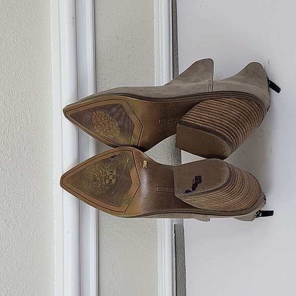 Vince Camuto VC-Gigietta women Tan leather suede pointed toe ankle bootie 7.5 - Picture 9 of 13